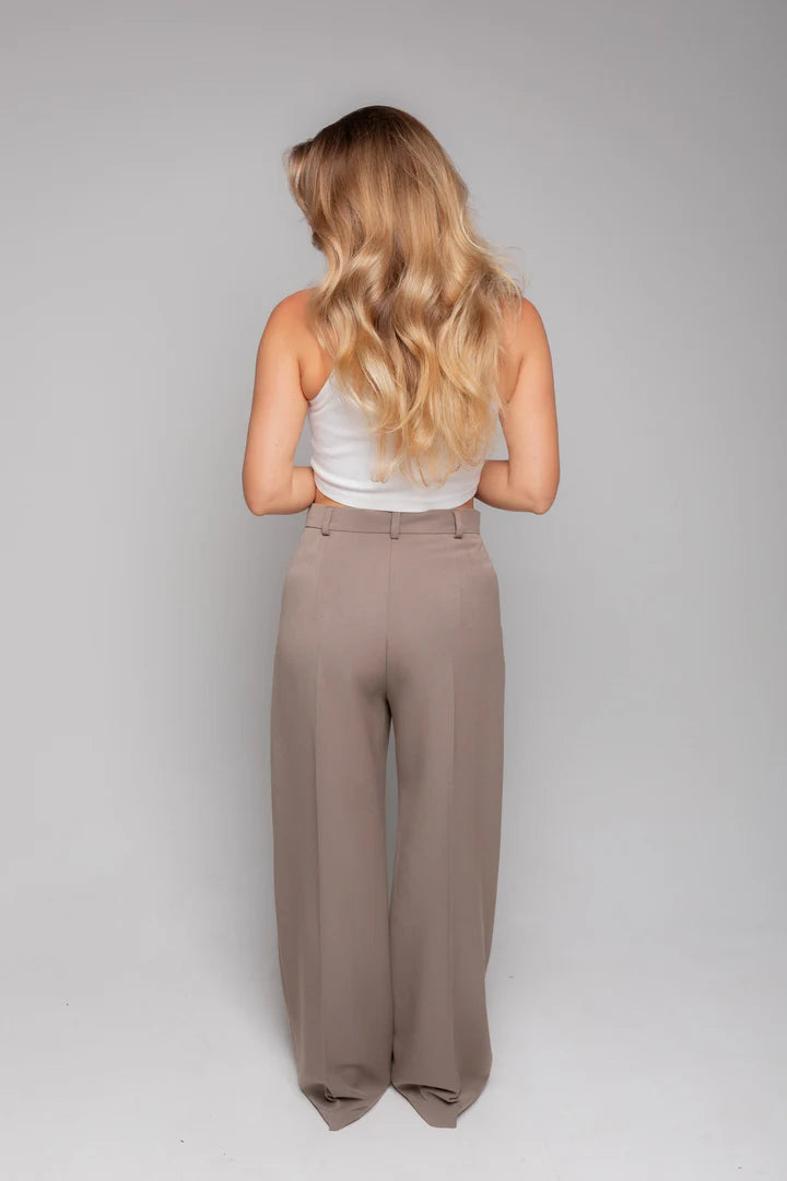 Wide-Legged Trousers